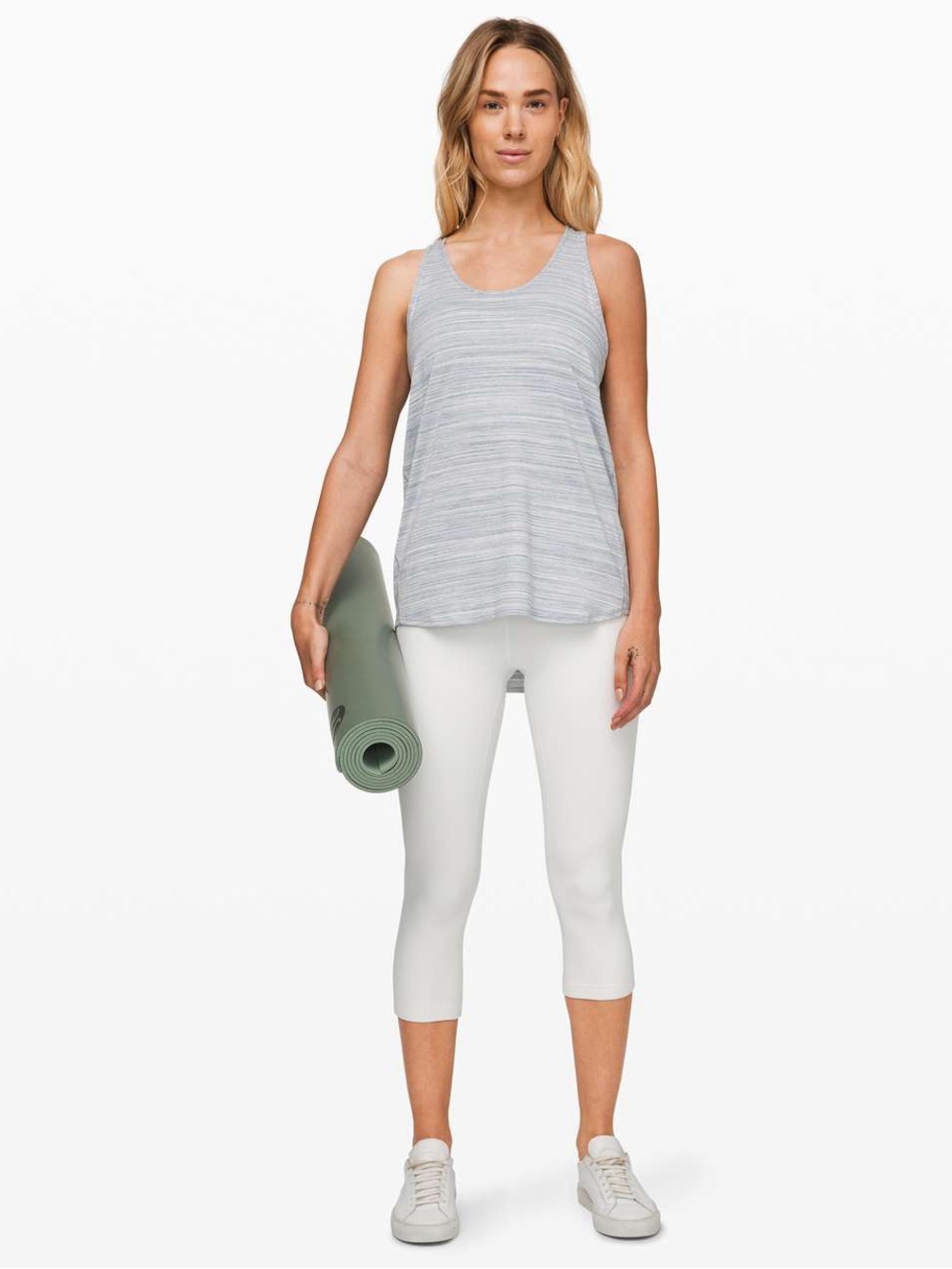 Lululemon Essential Tank Pleated Light Blue Striped Sz 6/8 (A2) - Picture 3 of 9